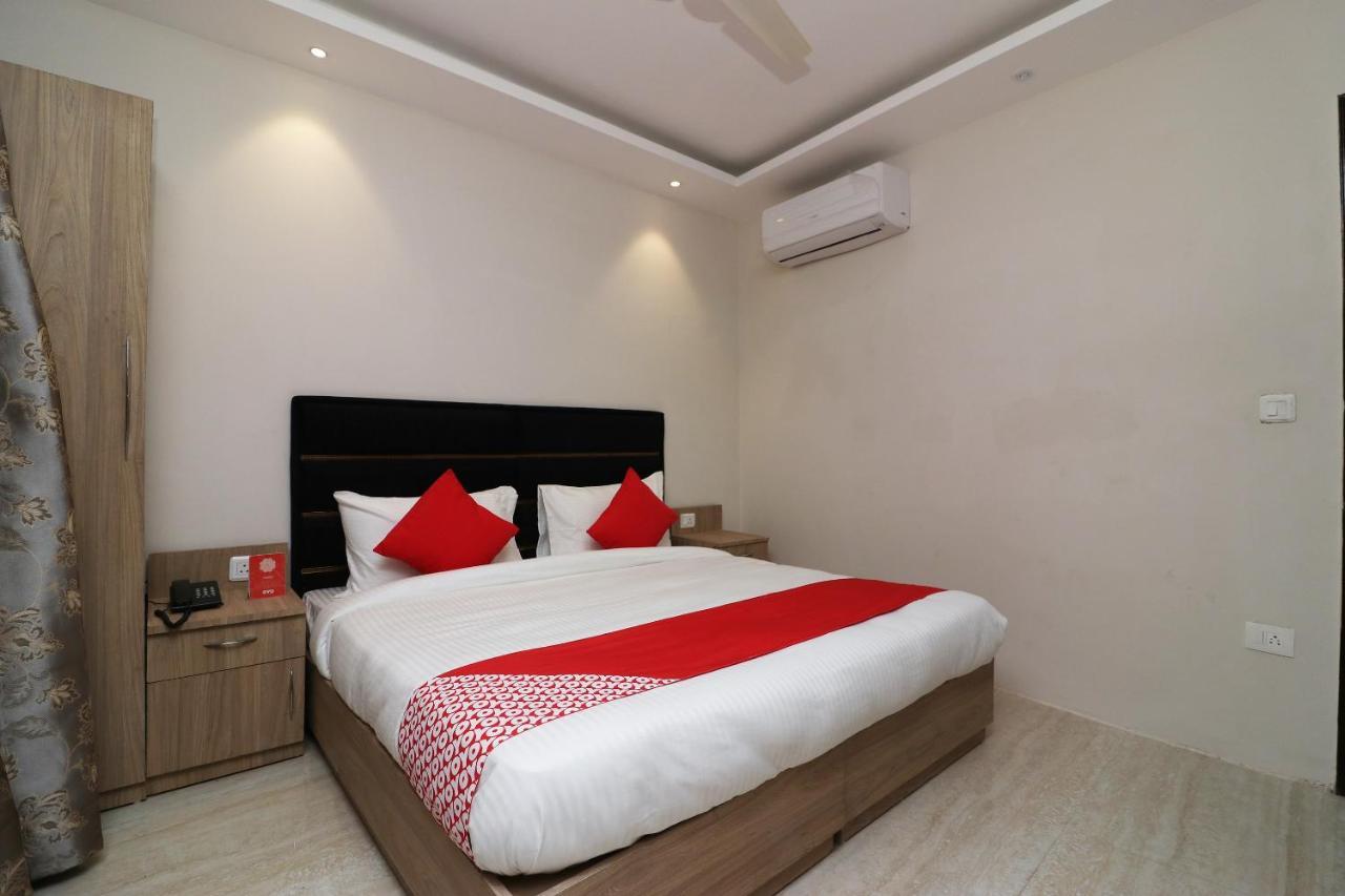 Oyo 72937 Hotel Tyagraj Agra  Εξωτερικό φωτογραφία