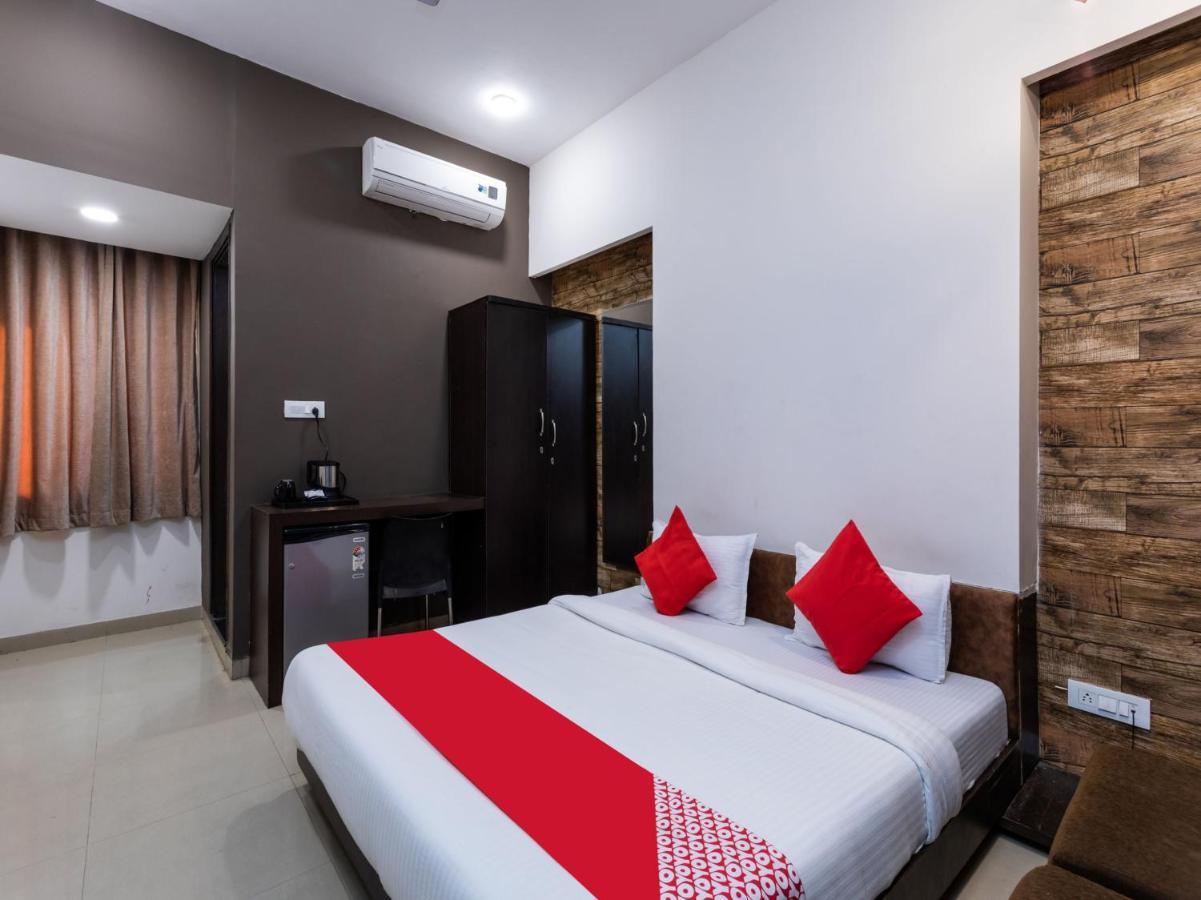 Oyo 72937 Hotel Tyagraj Agra  Εξωτερικό φωτογραφία